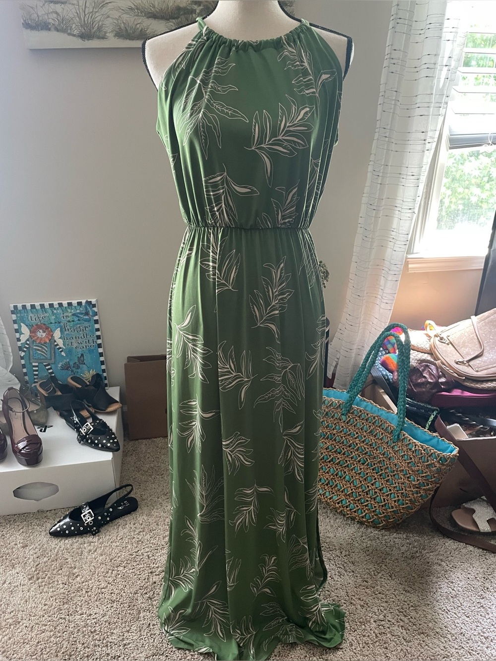 Gilli Woman’s Maxi in SZ M is NWT